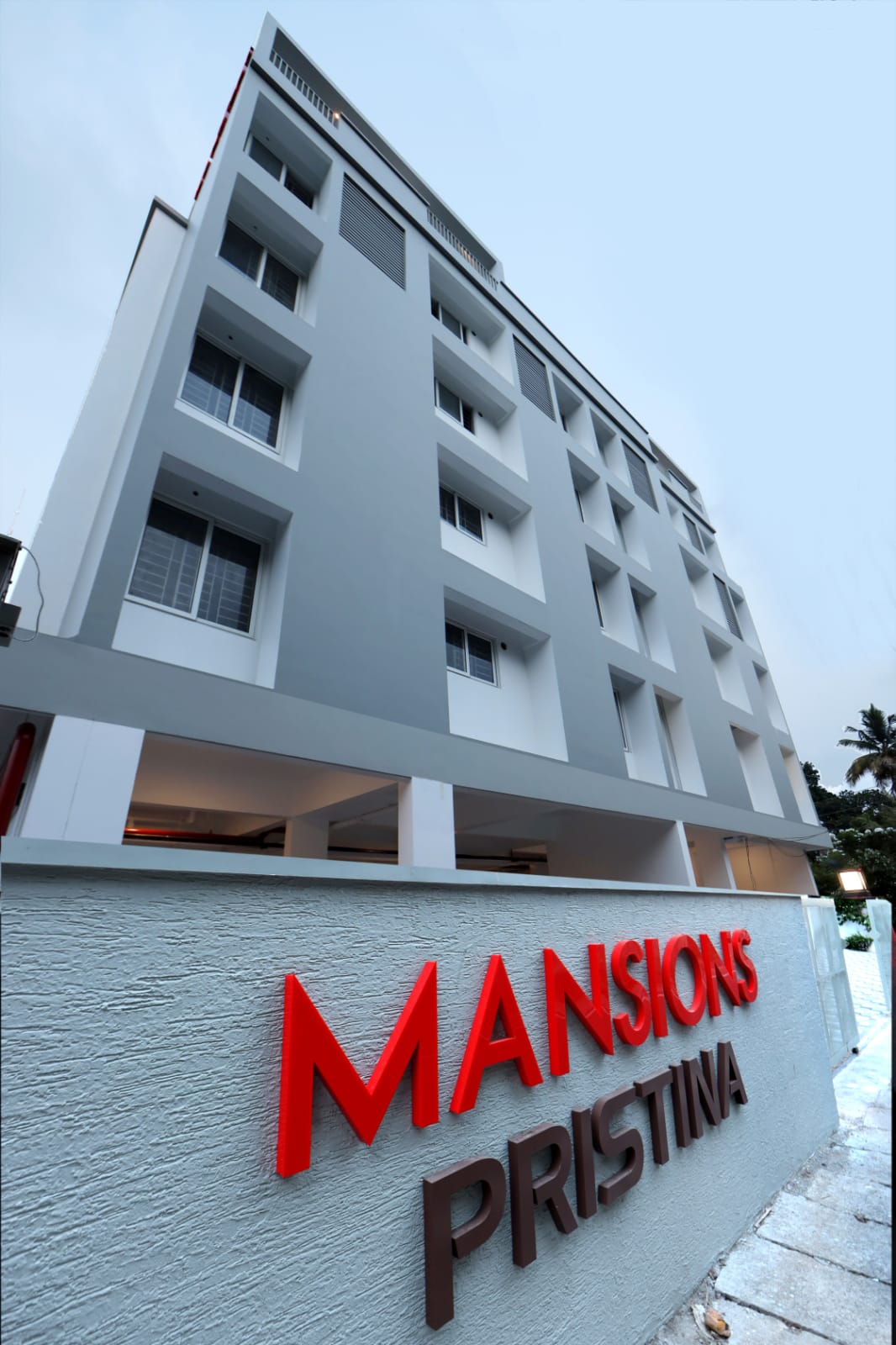 MANSIONS PRISTINA
