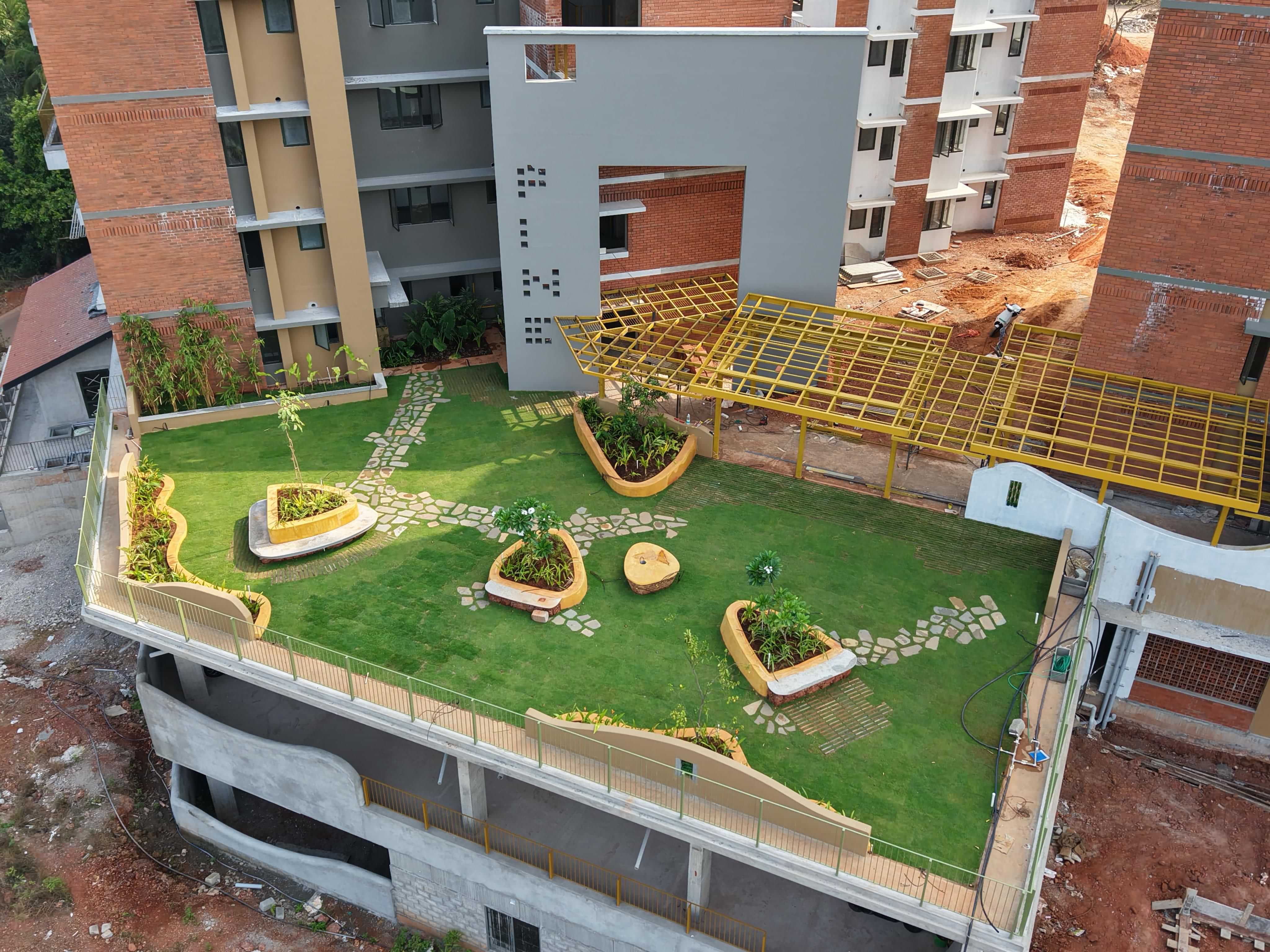 Good Earth Barefoot On the Hills -Town Houses ,Calicut