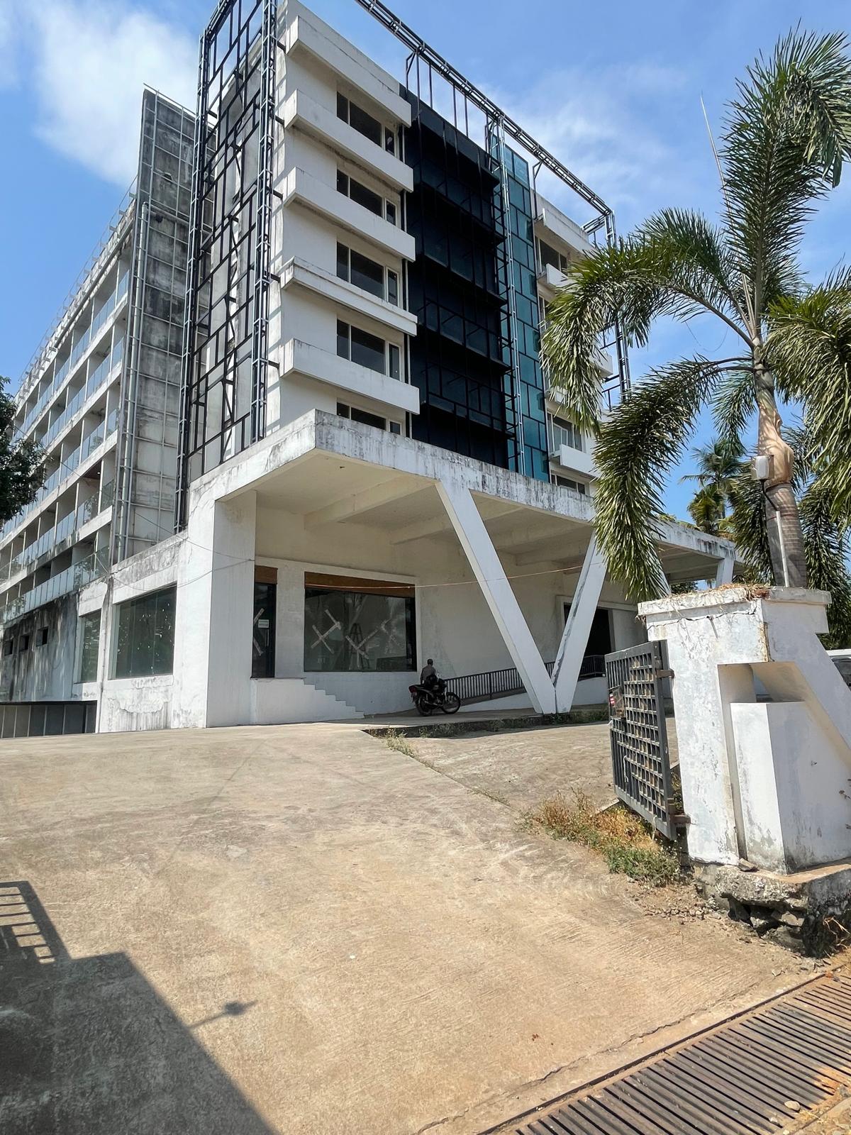 AIRPORT GRANDE HOTEL AND SUITES