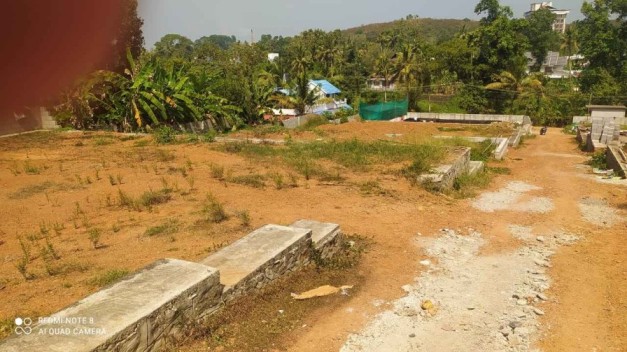 SHELTERS HIGHLAND