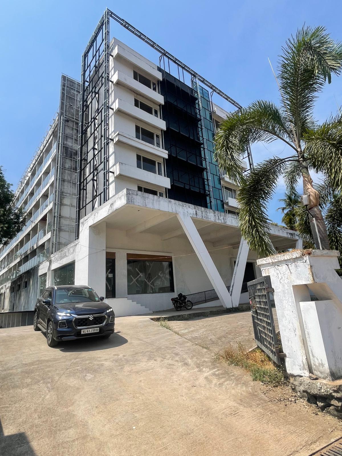 AIRPORT GRANDE HOTEL AND SUITES